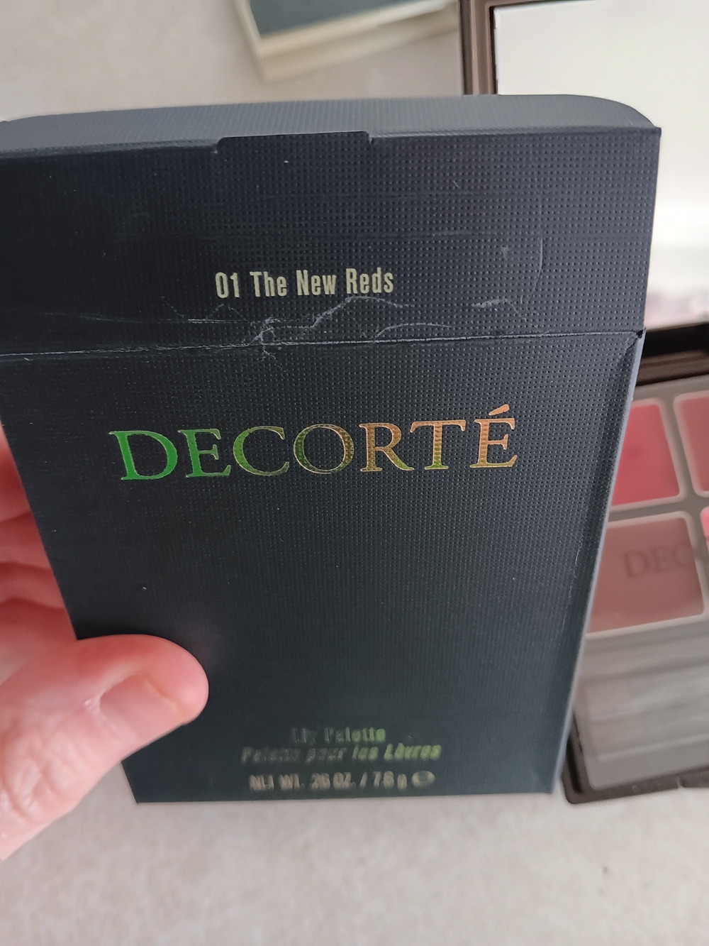 Decote Lip pallet In The Reds. - Picture 2 of 9